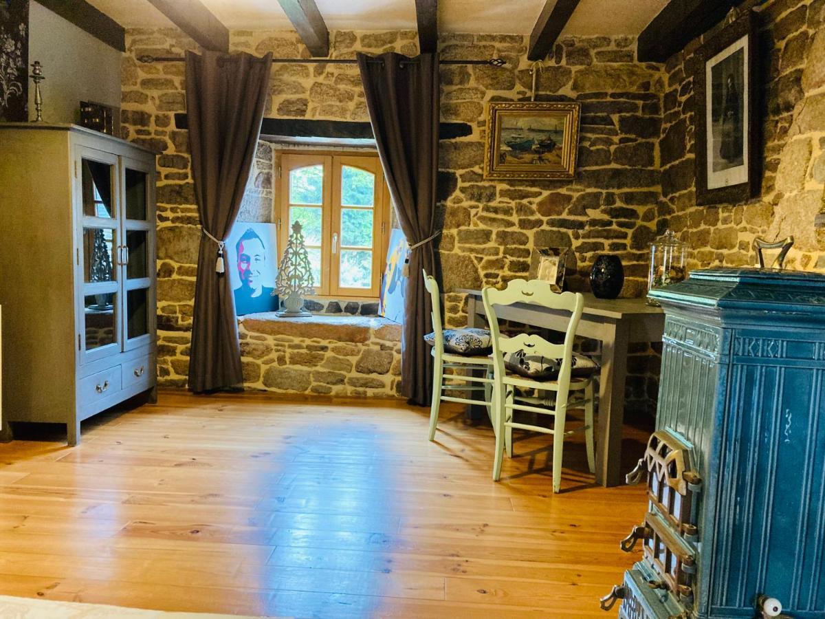 Maison De Caractere Datant De 1739 Quistinic Eksteriør billede